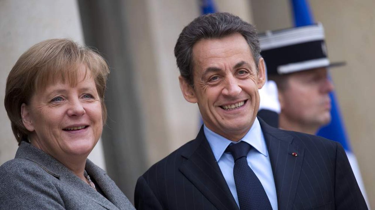 Couple franco-allemand Nicolas Sarkozy et Angela Merkel en sommet européen