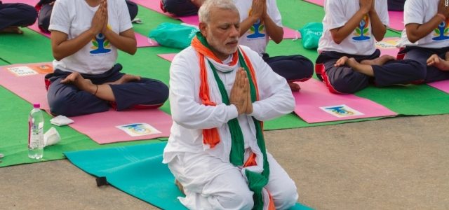Soft Power indien : l’influence zen du yoga – Les Yeux du Monde