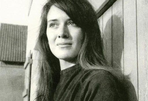 Annie Ernaux, Ecrire pour forger une mémoire collective (2008)