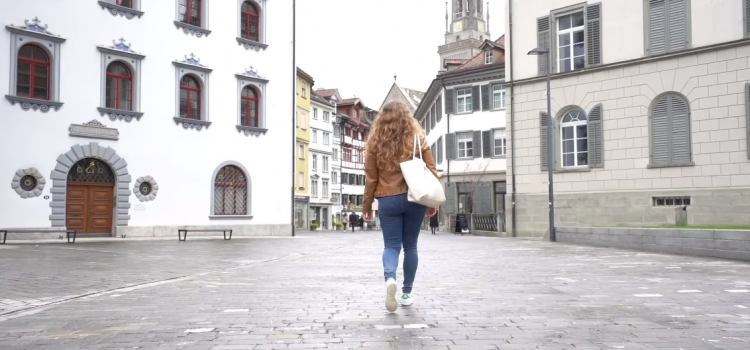 L’interview de Salomé, étudiante à NEOMA BS en échange à St Gallen 🇨🇭