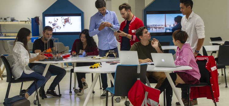 Que se cache-t-il derrière le concept « early makers » d’emlyon ?