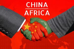 Poignée de main entre la Chine et l’Afrique symbolisant les relations sino-africaines