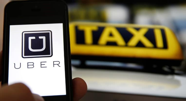 Uber vs Taxi : une concurrence accrue