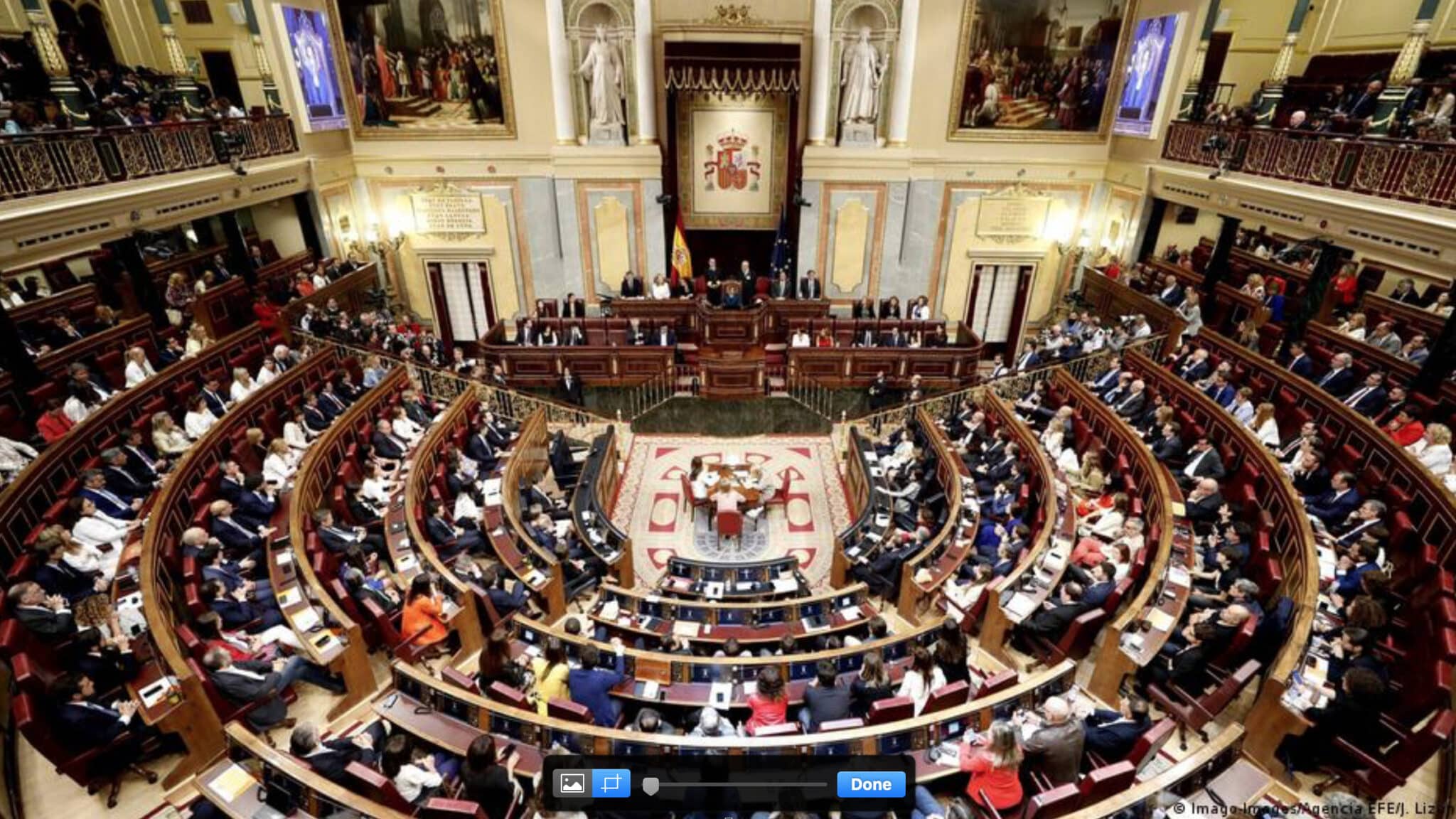 Adoption de la loi de « mémoire démocratique »
