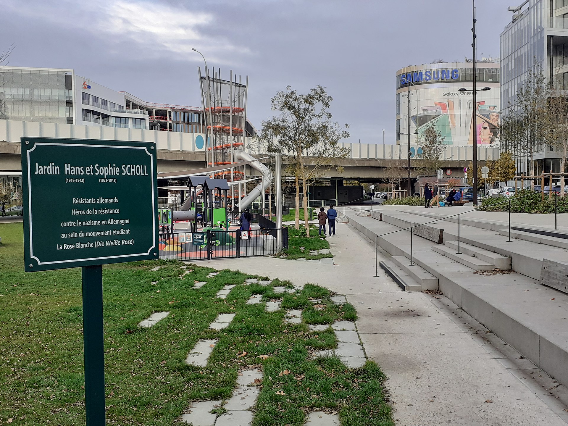 Le jardin Hans et Sophie Scholl à Paris