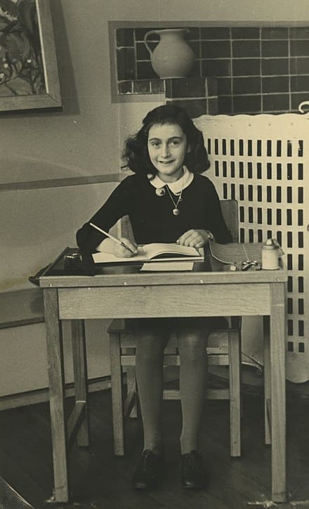 Anne Frank à l'école d'Amsterdam en 1940