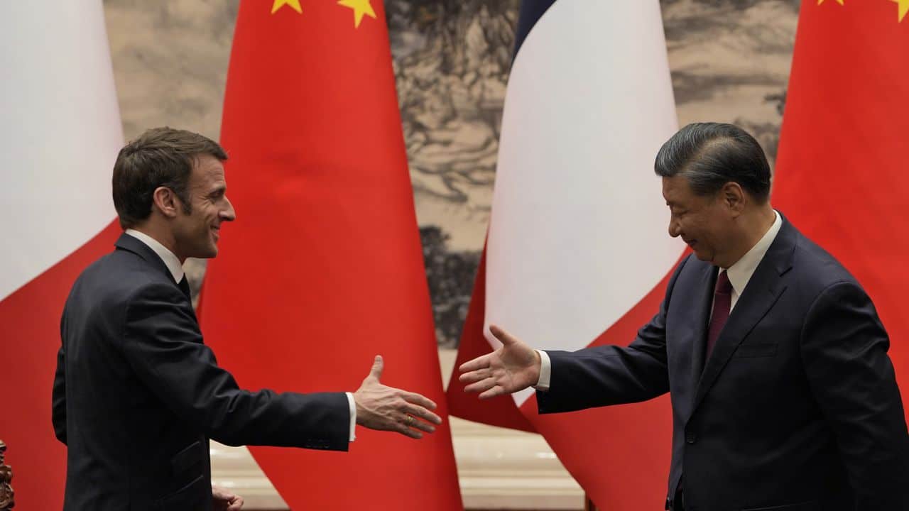 Rencontre diplomatique entre la France et la Chine sur fond d’Atlantisme