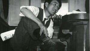 Osamu Dazai (1909–1948), symbole d’une génération perdue dans le Japon d’après-guerre.