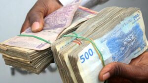 Billets de franc CFA illustrant la monnaie utilisée dans plusieurs pays d’Afrique.