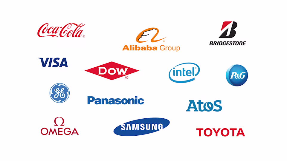 Logos des marques partenaires des Jeux Olympiques, comme Coca-Cola, McDonald’s, Visa ou Panasonic.