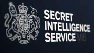 Logo officiel du MI6, le service de renseignement britannique, illustrant une version anglaise BCE sur le Foreign Office
