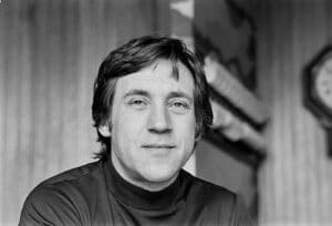 Vladimir Vysotsky, chanteur et acteur soviétique emblématique de la chanson d’auteur russe